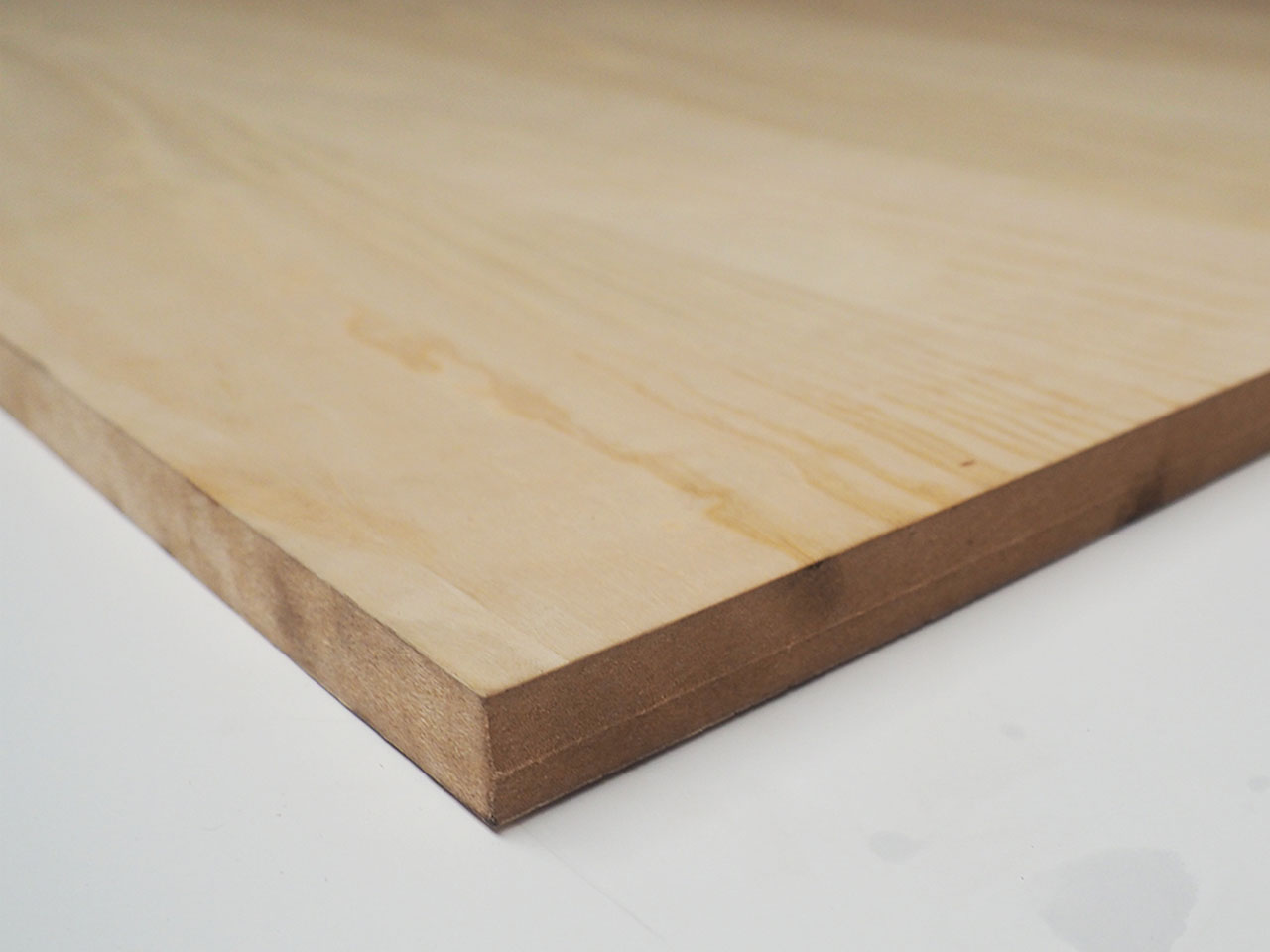 Medium plaqué frêne